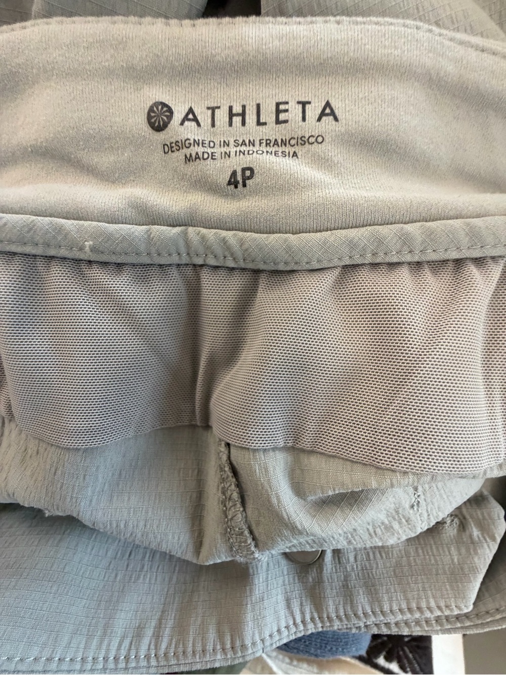 Athleta women’s Cargo Jogger Pants - Light Beige - Picture 3 of 3
